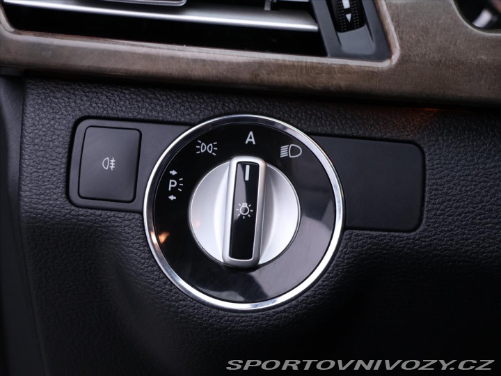Mercedes-Benz E 3,5 350CGI 215kW CZ Elega 2010