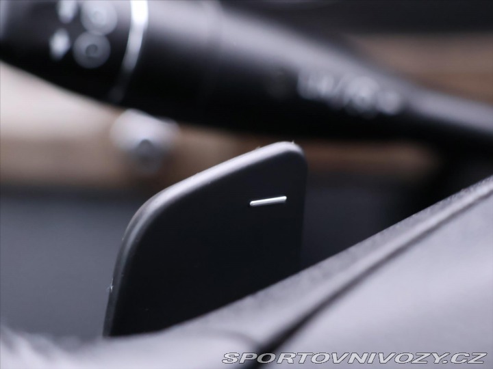 Mercedes-Benz E 3,5 350CGI 215kW CZ Elega 2010