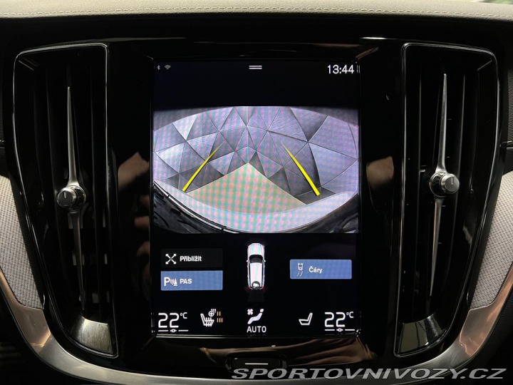 Volvo V60 T8 POLESTAR ENGINEERED AW 2021