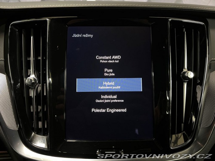 Volvo V60 T8 POLESTAR ENGINEERED AW 2021