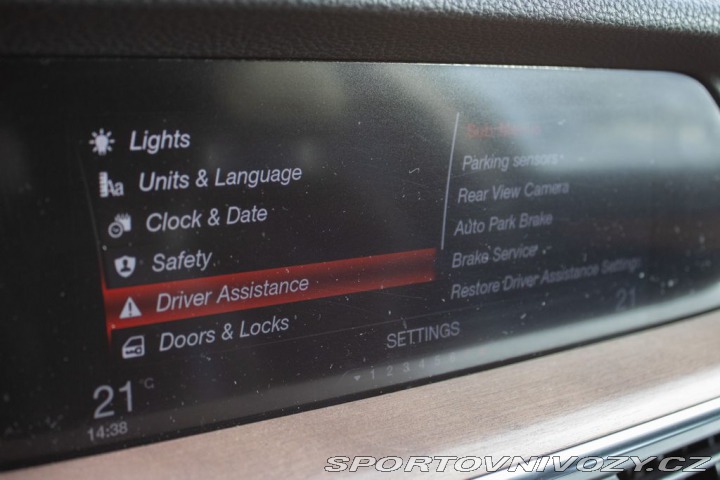 Alfa Romeo Stelvio  2017