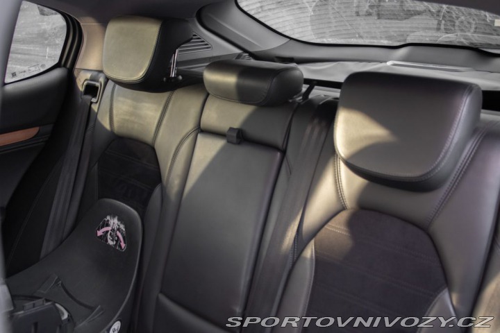 Alfa Romeo Stelvio  2017