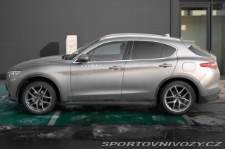 Alfa Romeo Stelvio  2017