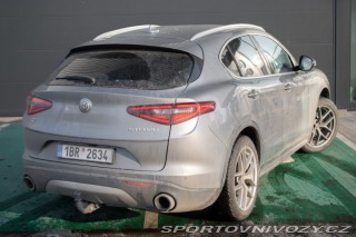 Alfa Romeo Stelvio  2017
