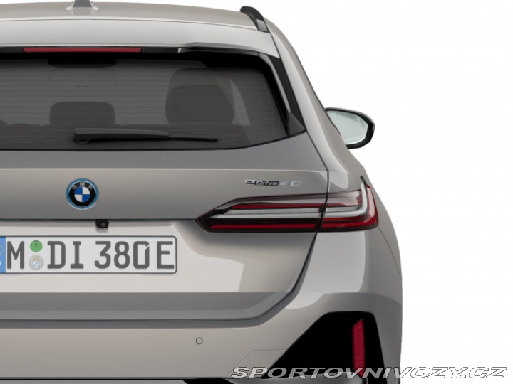 BMW i5 xDrive40 Touring 2026