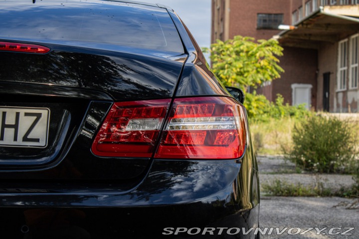 Mercedes-Benz E Kupé  350 CDI Blue, 170kW 2009