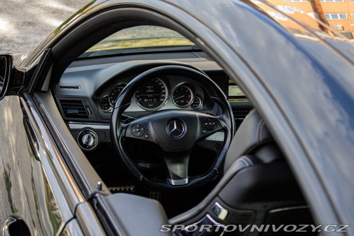 Mercedes-Benz E Kupé  350 CDI Blue, 170kW 2009
