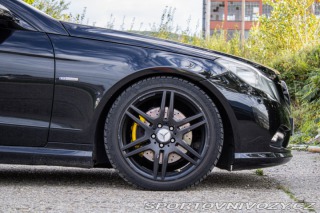 Mercedes-Benz E Kupé  350 CDI Blue, 170kW 2009