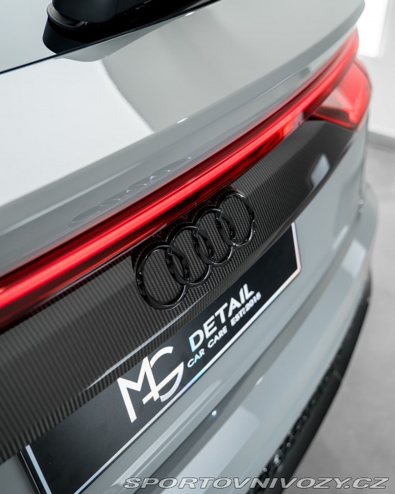 Audi RS Q8  2023
