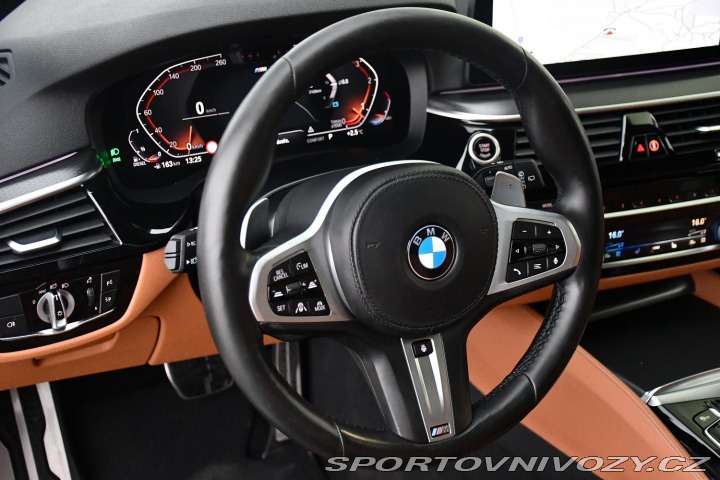 BMW 5 530d xD M-SPORT TAŽNÉ ČR 2021