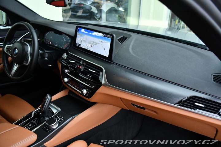 BMW 5 530d xD M-SPORT REZERVACE 2021