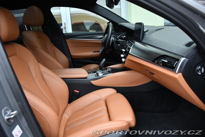 BMW 5 530d xD M-SPORT REZERVACE 2021