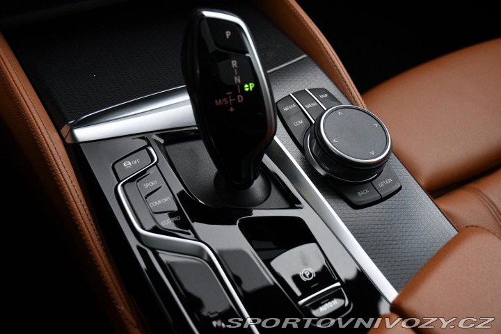 BMW 5 530d xD M-SPORT TAŽNÉ ČR 2021