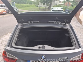 BMW 3 e91 325i 2005