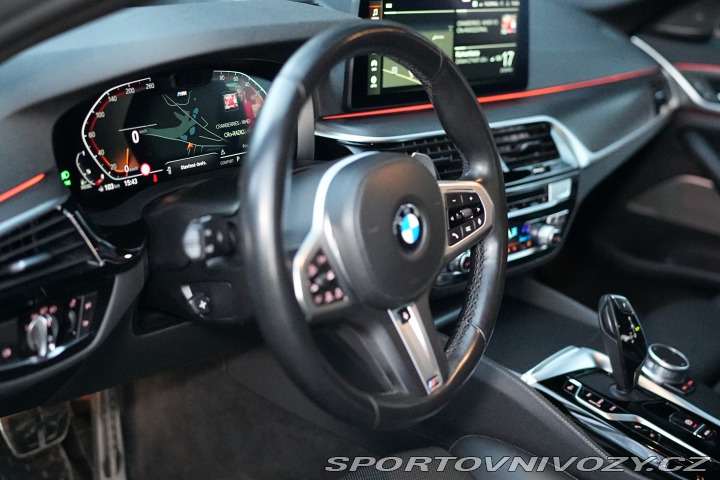 BMW 5 540xD M-Sport|2x sada kol 2021