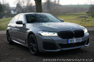 BMW 5 540xD M-Sport|2x sada kol 2021