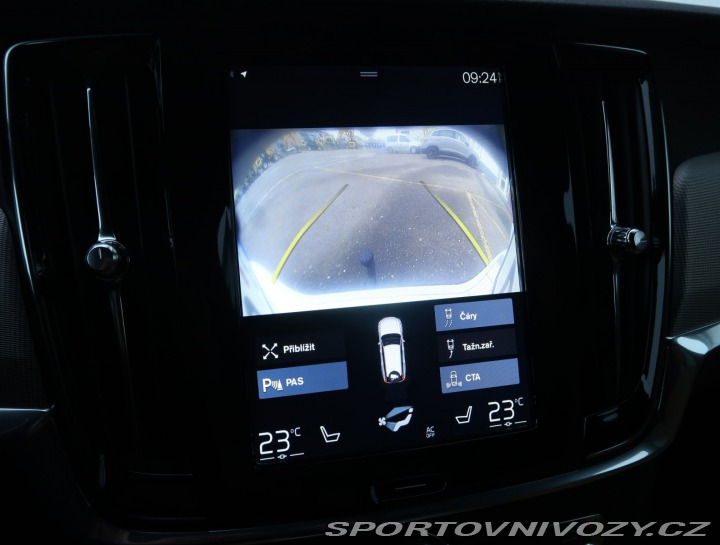 Volvo V90 Momentum D5 AWD 2017