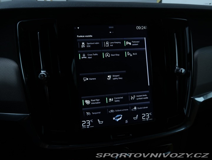 Volvo V90 Momentum D5 AWD 2017