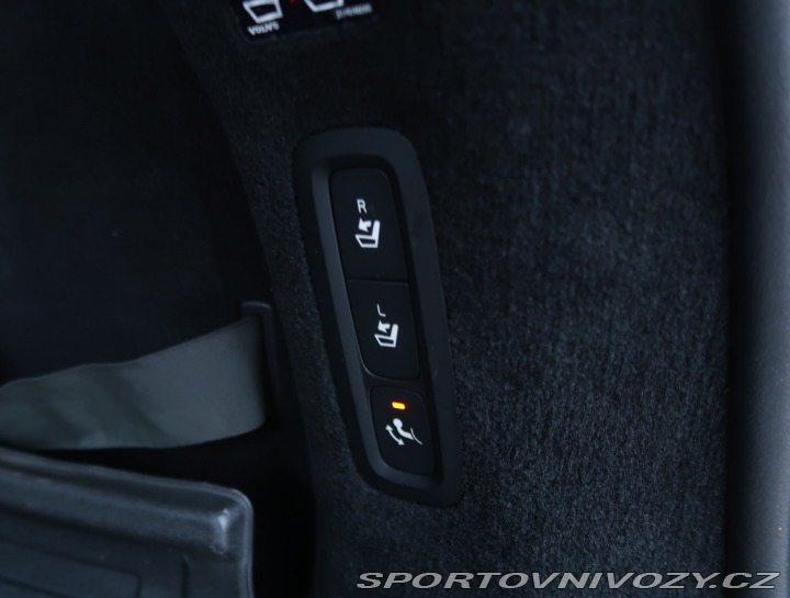 Volvo V90 Momentum D5 AWD 2017