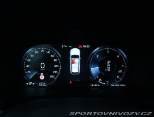 Volvo V90 Momentum D5 AWD 2017