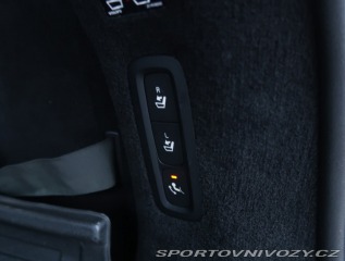 Volvo V90 Momentum D5 AWD 2017