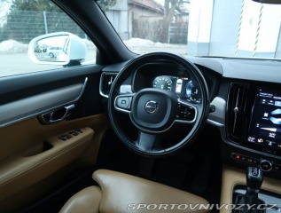 Volvo V90 Momentum D5 AWD 2017