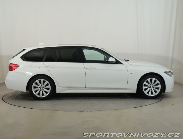 BMW 3 M Sport 330 d xDrive 2015