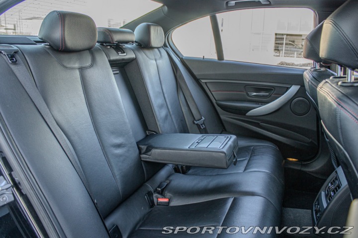 BMW 3 335i xDrive A/T 2013