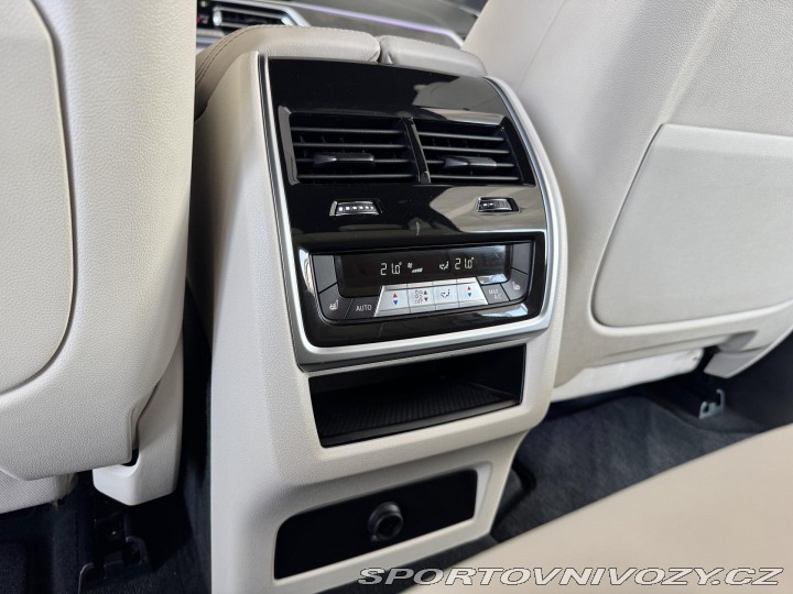 BMW X5 40i xDrive*REZERVACE! 2021