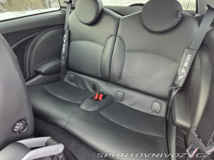 Mini Cooper S (R56) 2009