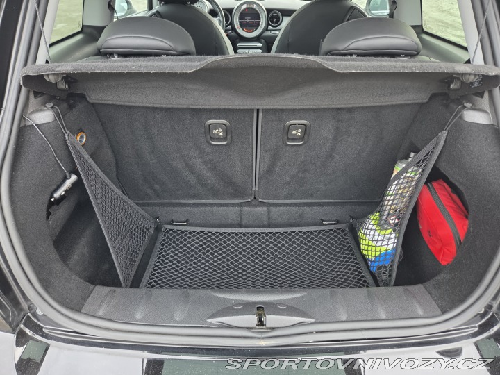 Mini Cooper S (R56) 2009