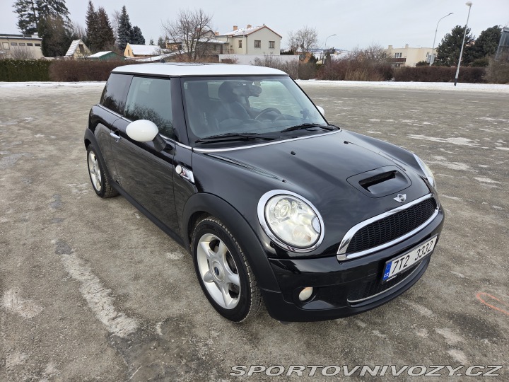 Mini Cooper S (R56) 2009