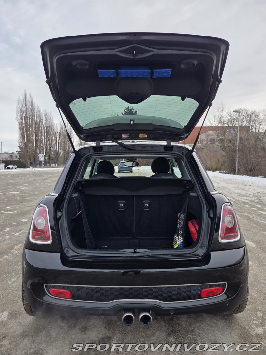 Mini Cooper S (R56) 2009