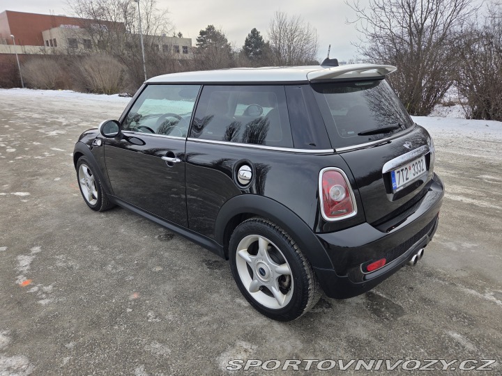 Mini Cooper S (R56) 2009