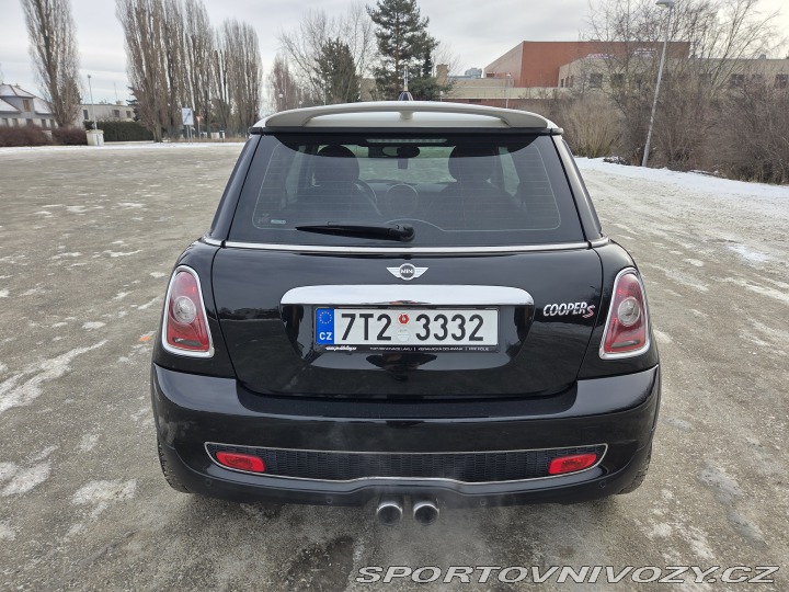 Mini Cooper S (R56) 2009