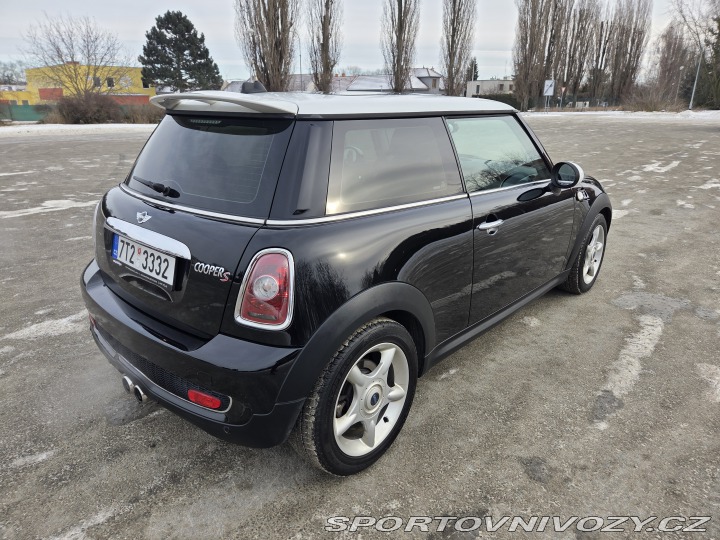 Mini Cooper S (R56) 2009