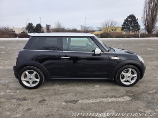 Mini Cooper S (R56) 2009