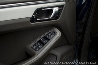 Porsche Macan Macan S 2015