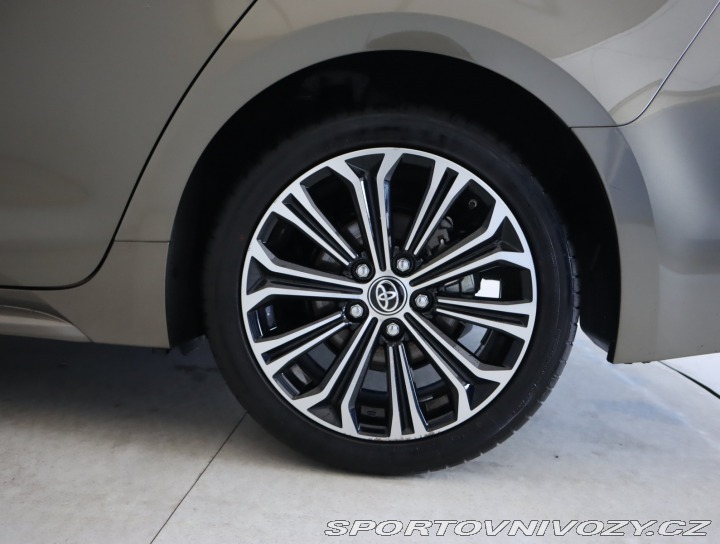 Toyota Corolla 2.0 Hybrid 2022