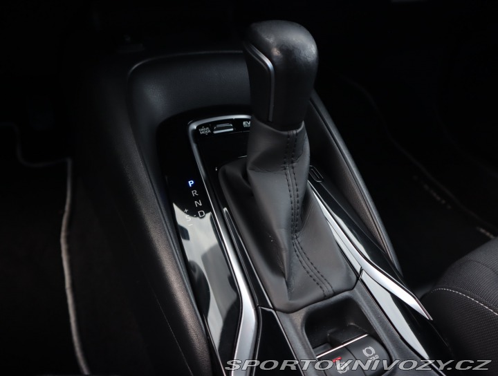 Toyota Corolla 2.0 Hybrid 2022