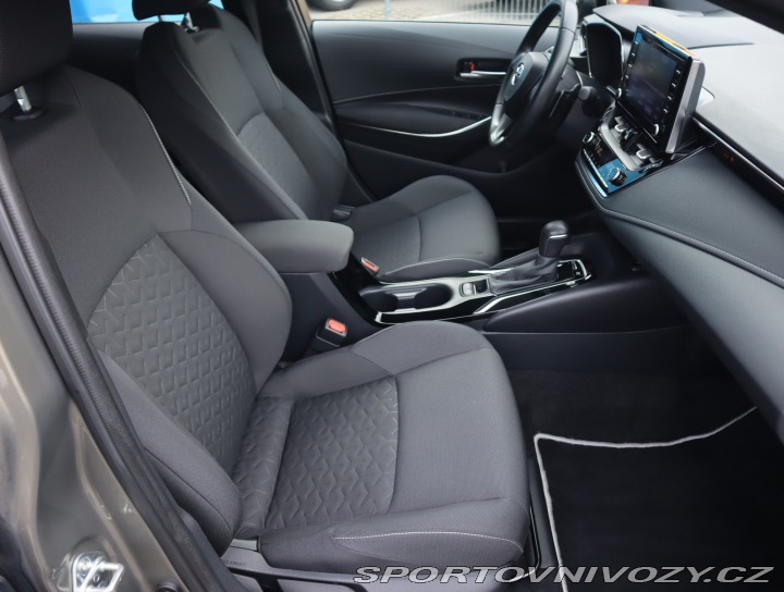 Toyota Corolla 2.0 Hybrid 2022