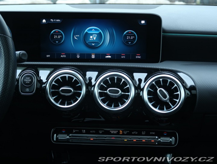 Mercedes-Benz A A 220 4MATIC 2021