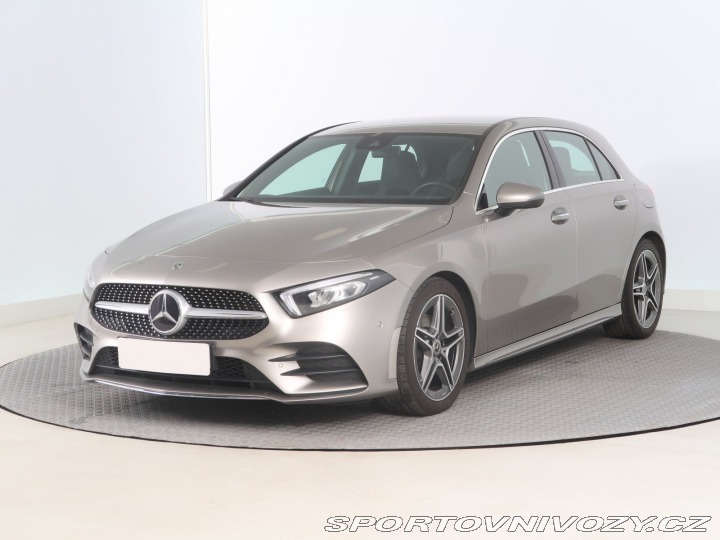 Mercedes-Benz A AMG line A 200 2020