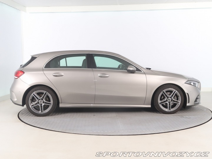 Mercedes-Benz A AMG line A 200 2020