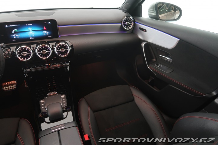 Mercedes-Benz A AMG line A 200 2020