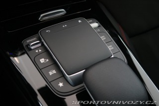 Mercedes-Benz A AMG line A 200 2020