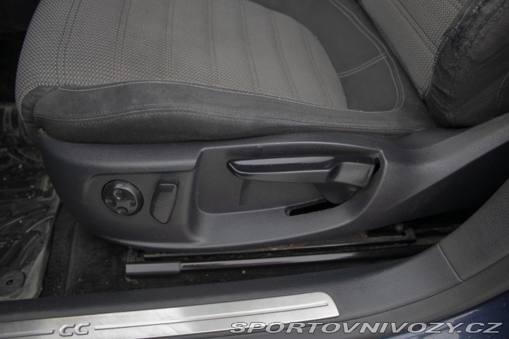 Volkswagen CC 2.0 TDI 103kW BMT  4Moti 2012