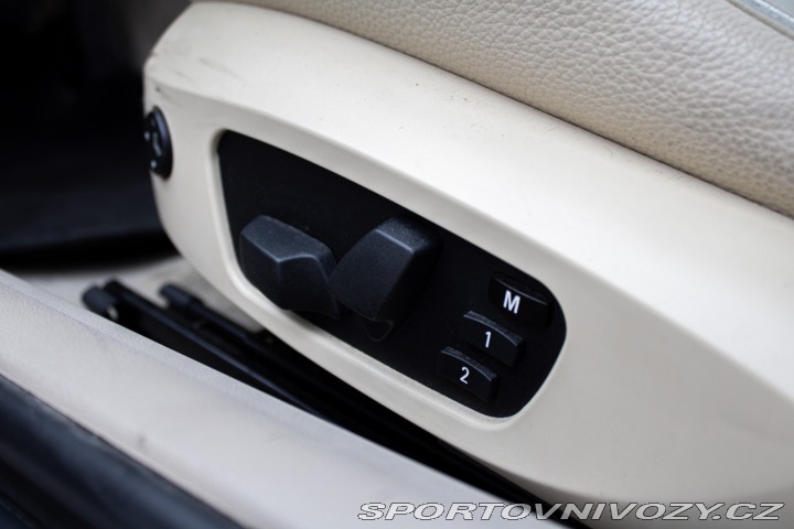 BMW 3 330i xDrive A/T, 200kW, 2010