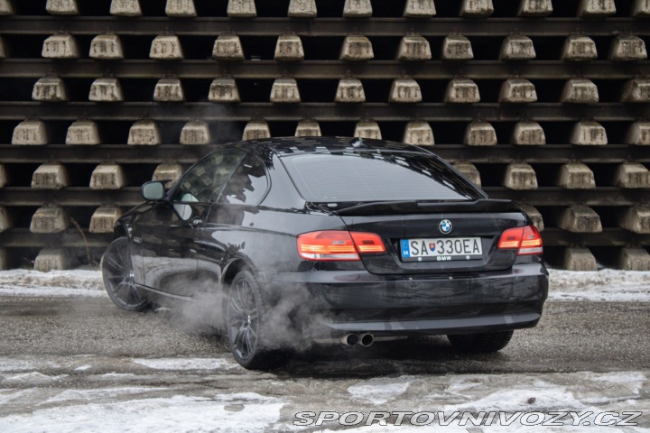 BMW 3 330i xDrive A/T, 200kW, 2010