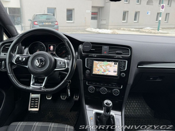 Volkswagen Golf GTD 2.0 TDI 135KW,ALU 18 2016